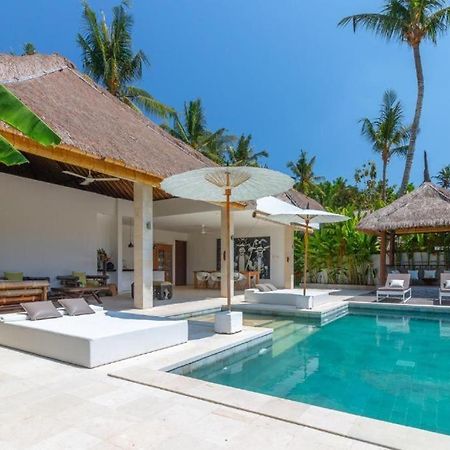 Villa Hidden Pearl, With Private Cook And Pool การางาเซ็ม ภายนอก รูปภาพ