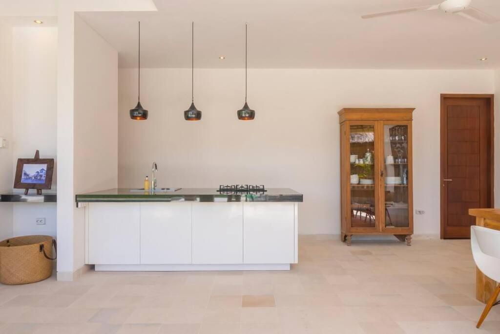 Villa Hidden Pearl, With Private Cook And Pool การางาเซ็ม ภายนอก รูปภาพ