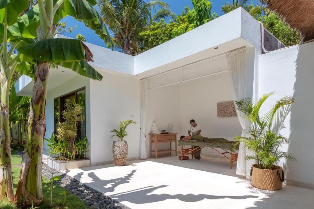 Villa Hidden Pearl, With Private Cook And Pool การางาเซ็ม ภายนอก รูปภาพ